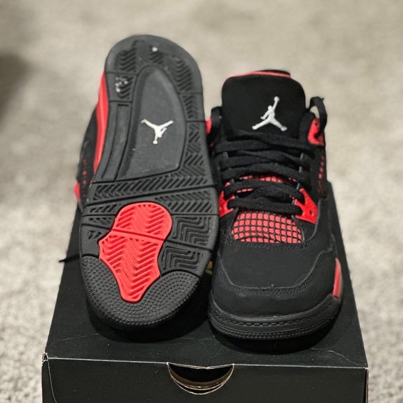 Jordan 4 Retro Red Thunder Size 1.5 (PS)